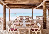 Finolhu maldives crab shack