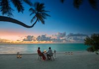 Kandima maldives restaurante azure entardecer