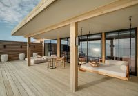 Kuda villingili deck water villa