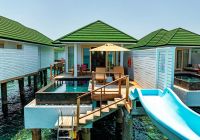 Lagoon villa with pool slide b