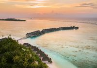 Le meridien maldives vista aerea villas sobre aguas
