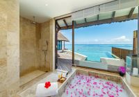 Ozen reserve bolifushi banheiro ocean pool suite