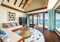 Ozen reserve bolifushi sala estar ocean pool suite