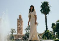 Marrocos marrakech mulher na fonte