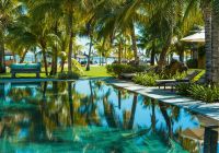 dinarobin beachcomber piscina