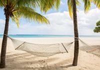 dinarobin beachcomber praia