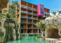 Xcaret mexico rio entre construcao