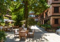 The dwarikas hotel courtyard