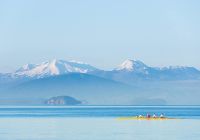 Nova zelandia lago taupo remadores
