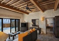 Six senses zighy bay sala estar pool villa suite beachfront