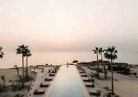 Qatar our habitas ras abrouq vista praia casal