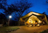 Quenia porini mara camp lounge