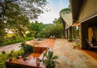 Quenia thesafaricollection salascamp forest luxury tent deck
