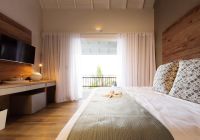 Ocean View Chalet interior, CaranaBeach