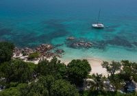 Raffles seychelles vista veleiro