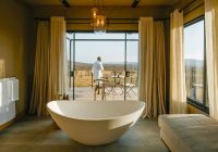Tanzania nimali serengeti suite banheira