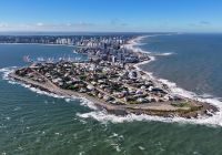 Vista aérea da cidade Punta Del Este