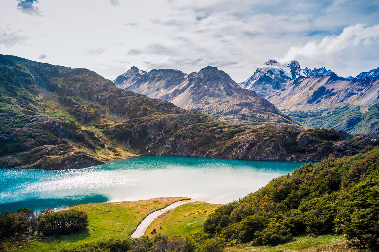 Laguna del caminante tierra del fuego argentina
