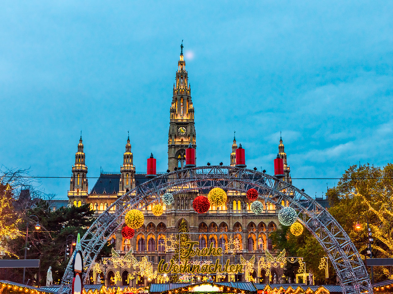 Austria viena mercado de natal rathausplatz entardecer