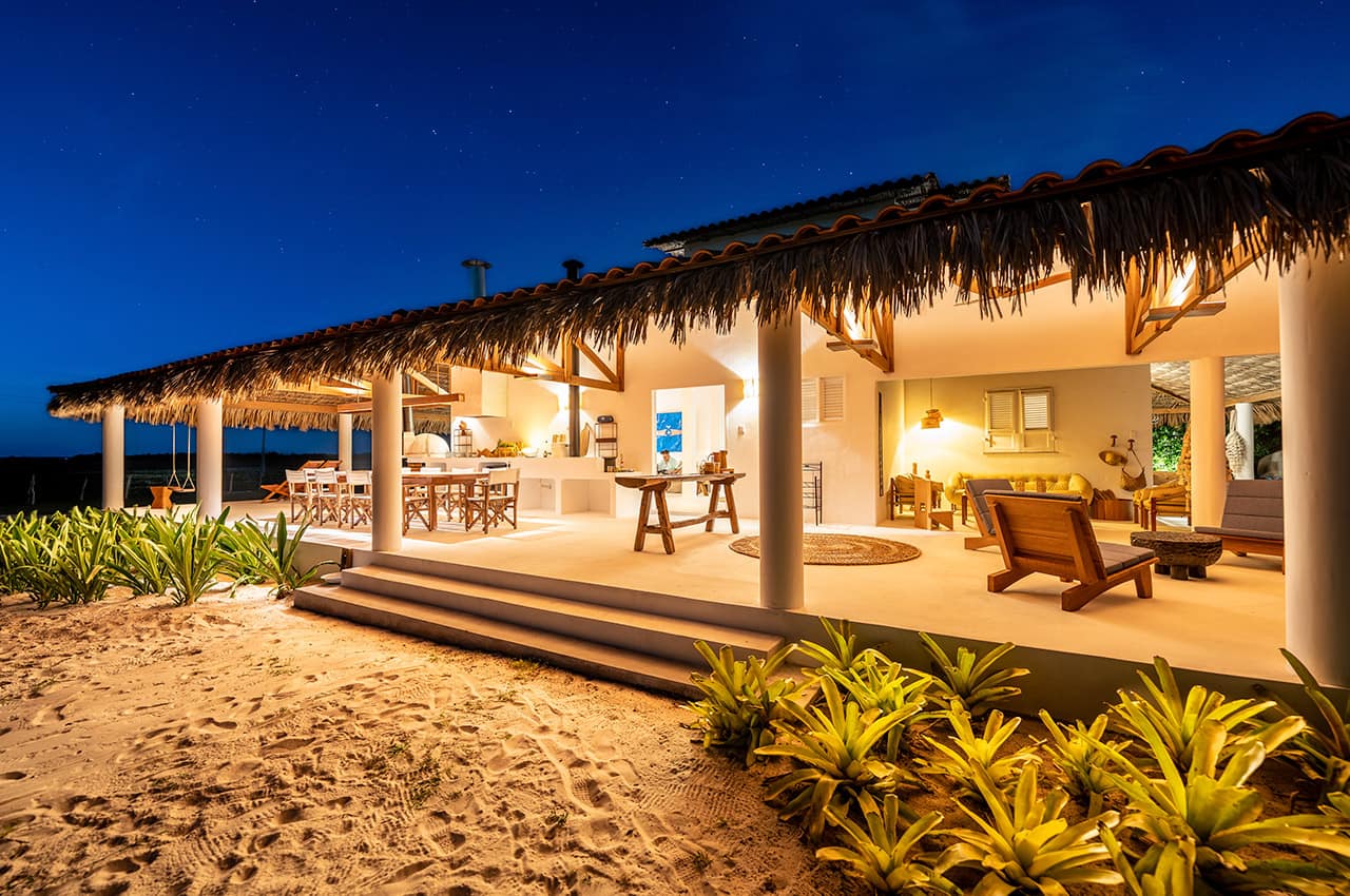 Maranhao oia casa lencois casa principal area externa anoitecer