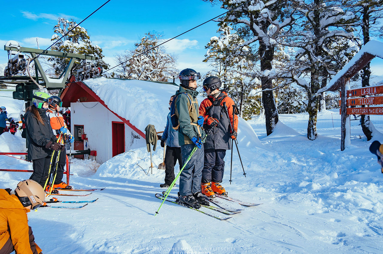 Chile termas de puyehue vista superior area de esqui