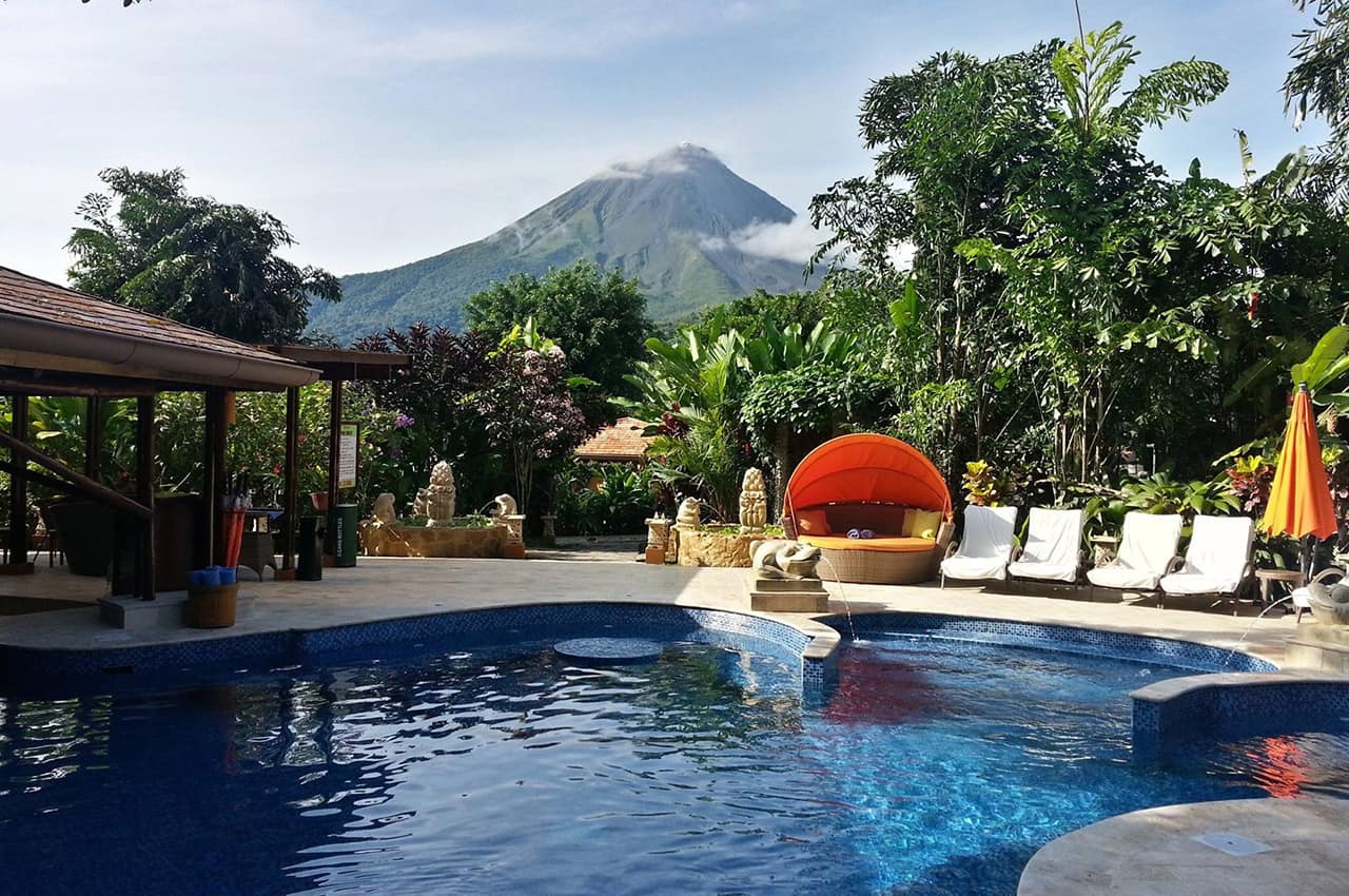 Nayara gardens piscina