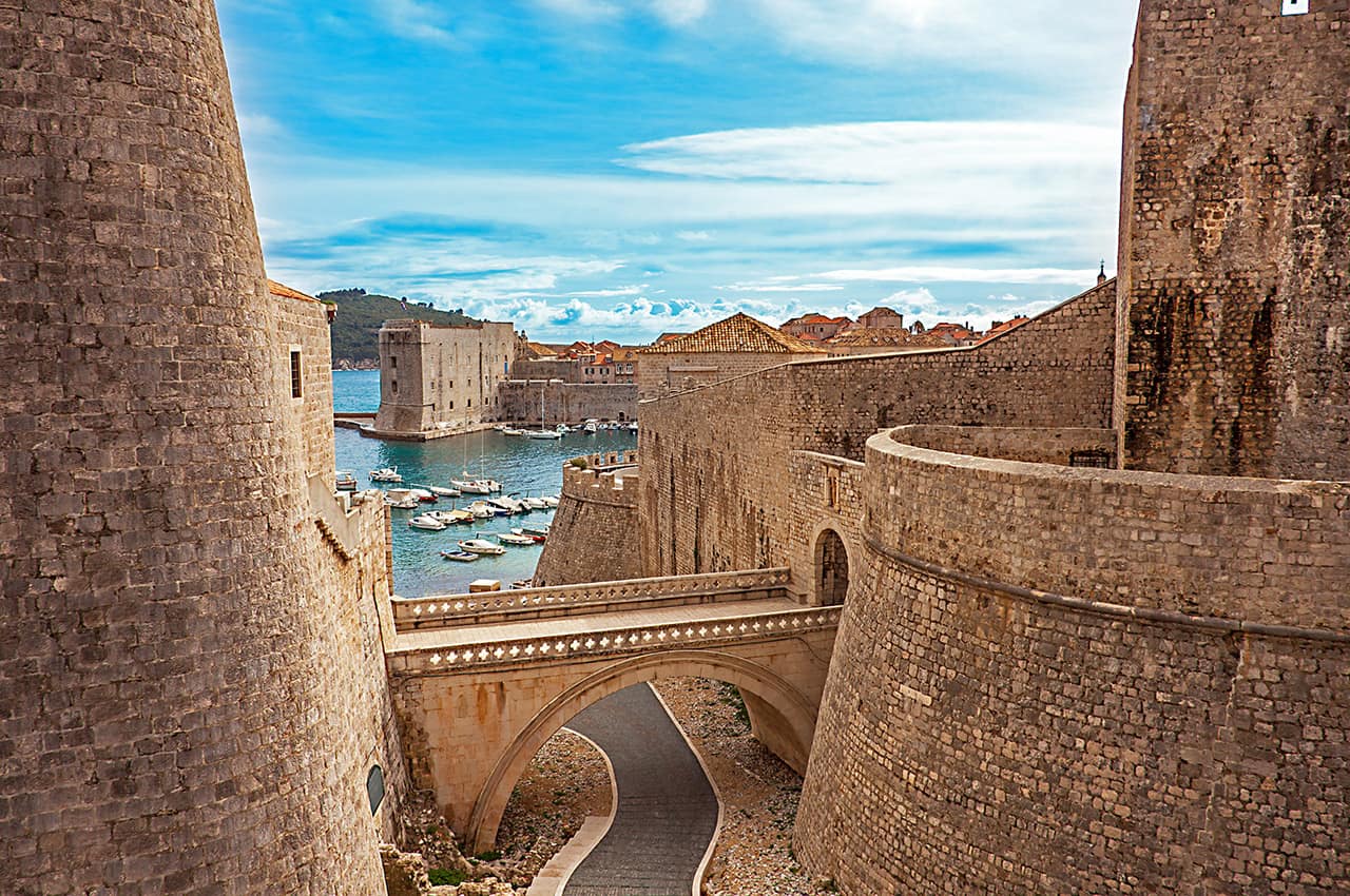 Cidade antiga e porto de Dubrovnik.