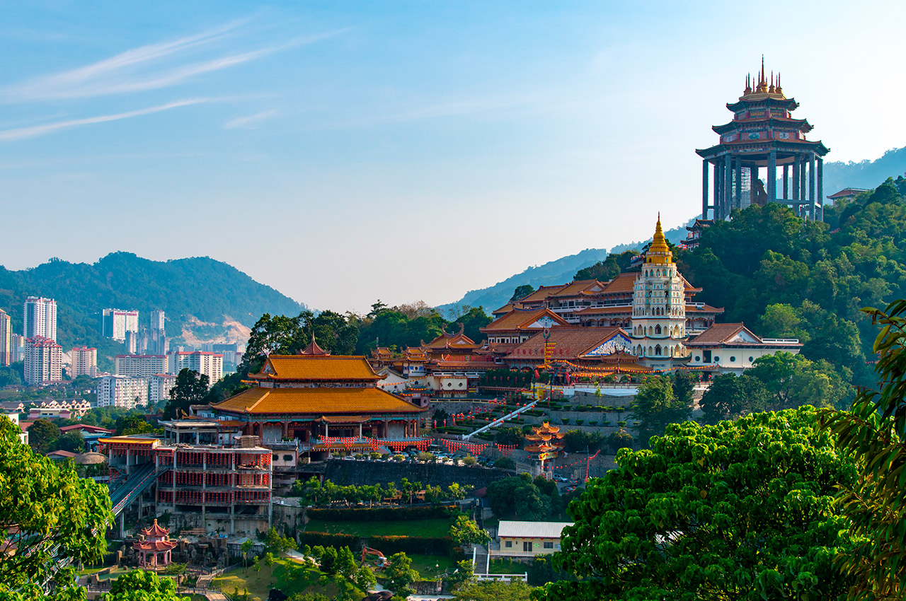 Malasia penang island georgetown kek lok si temple exterior