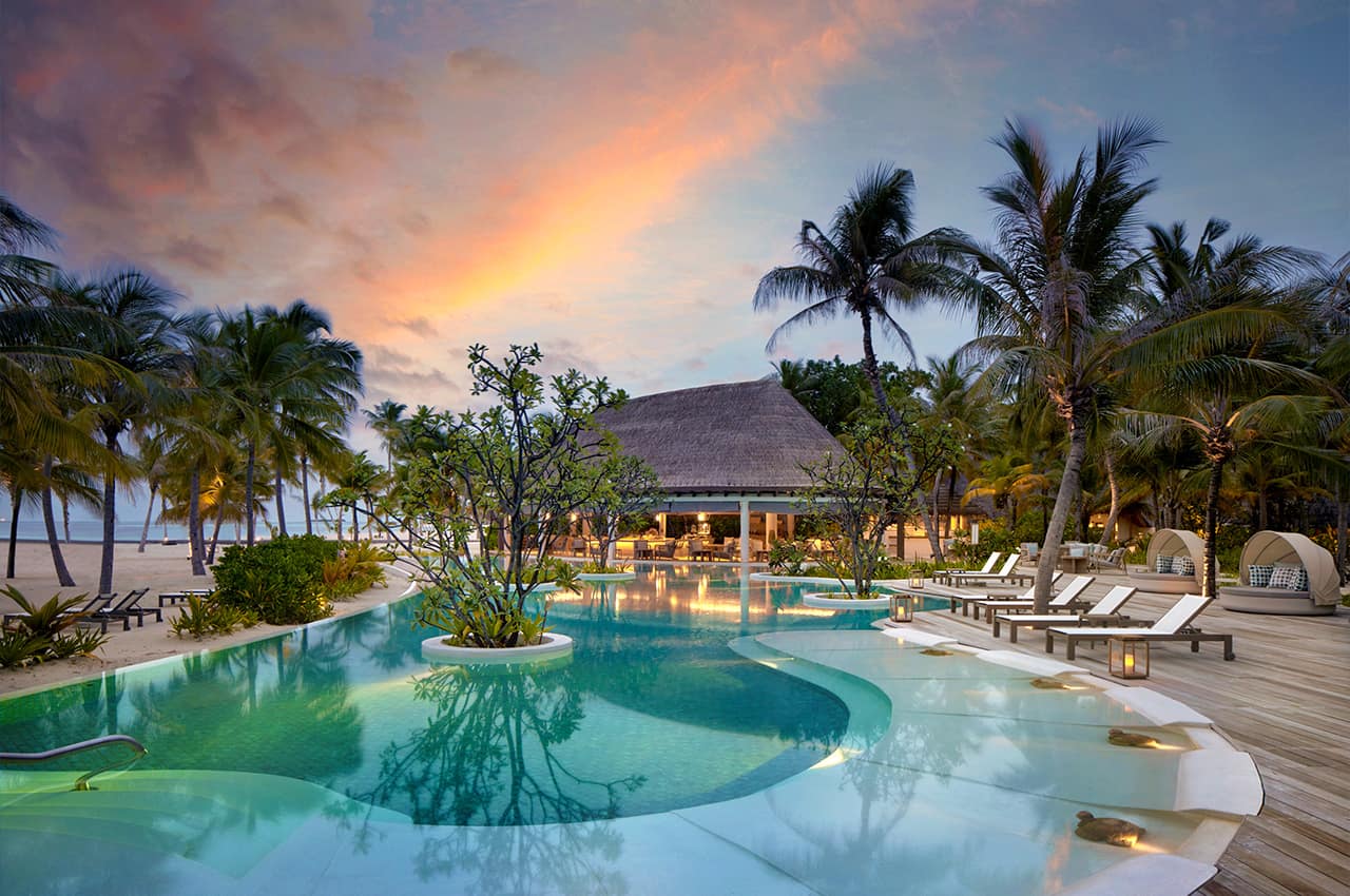 Maldivas sixsenses kanuhura piscina externa