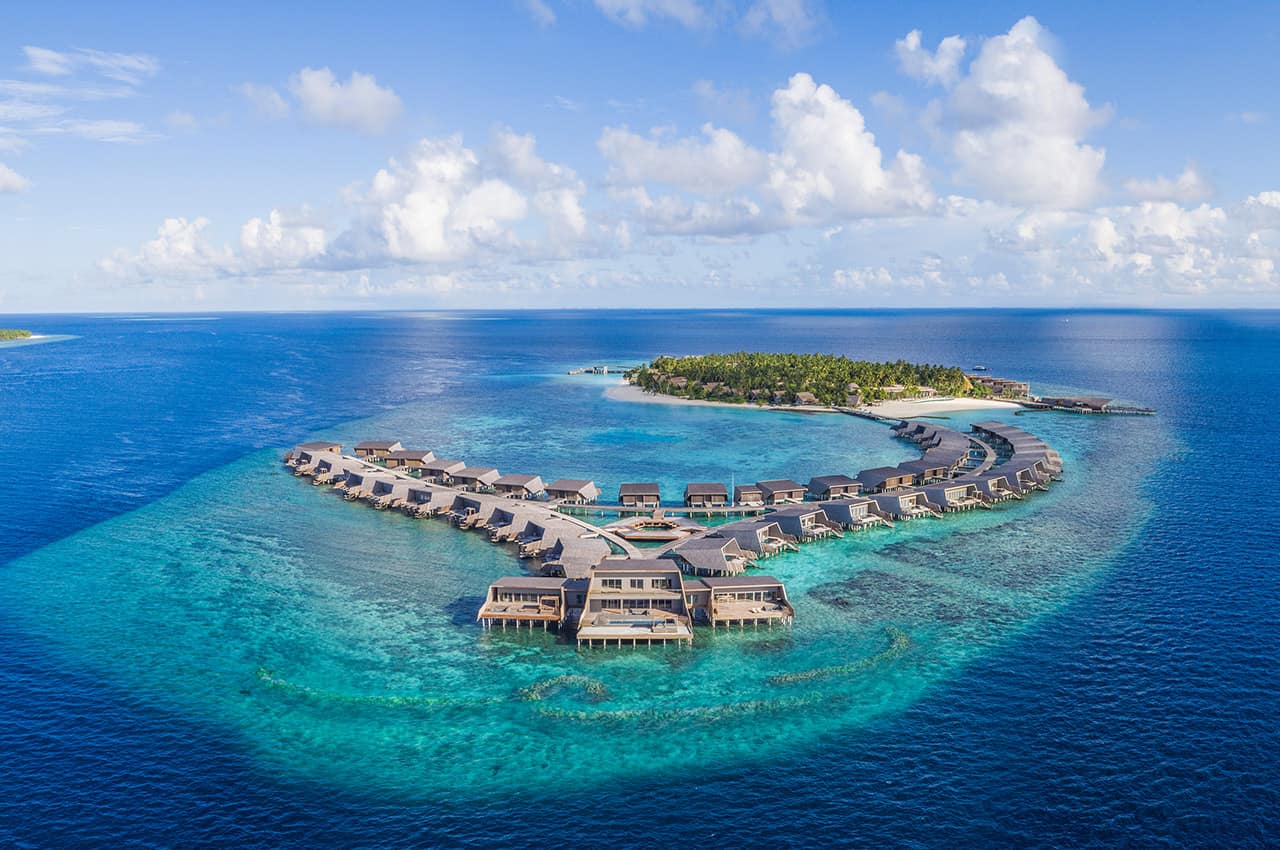 St regis maldives vommuli vista aerea