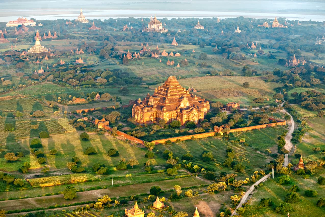 Vista aérea templos Bagan, Myanmar