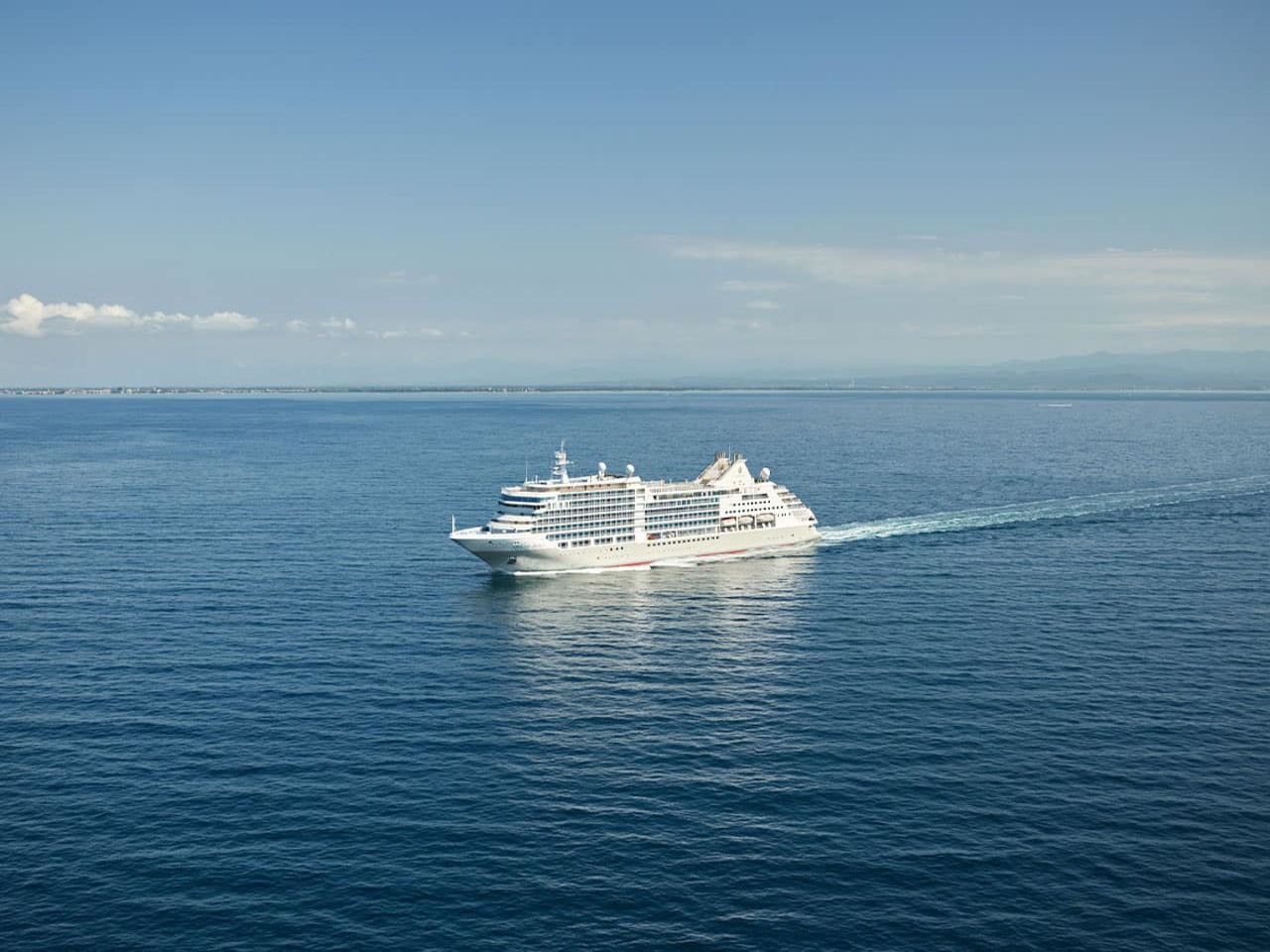 Silversea cruzeiro silver dawn bergen a copenhagen drone ship