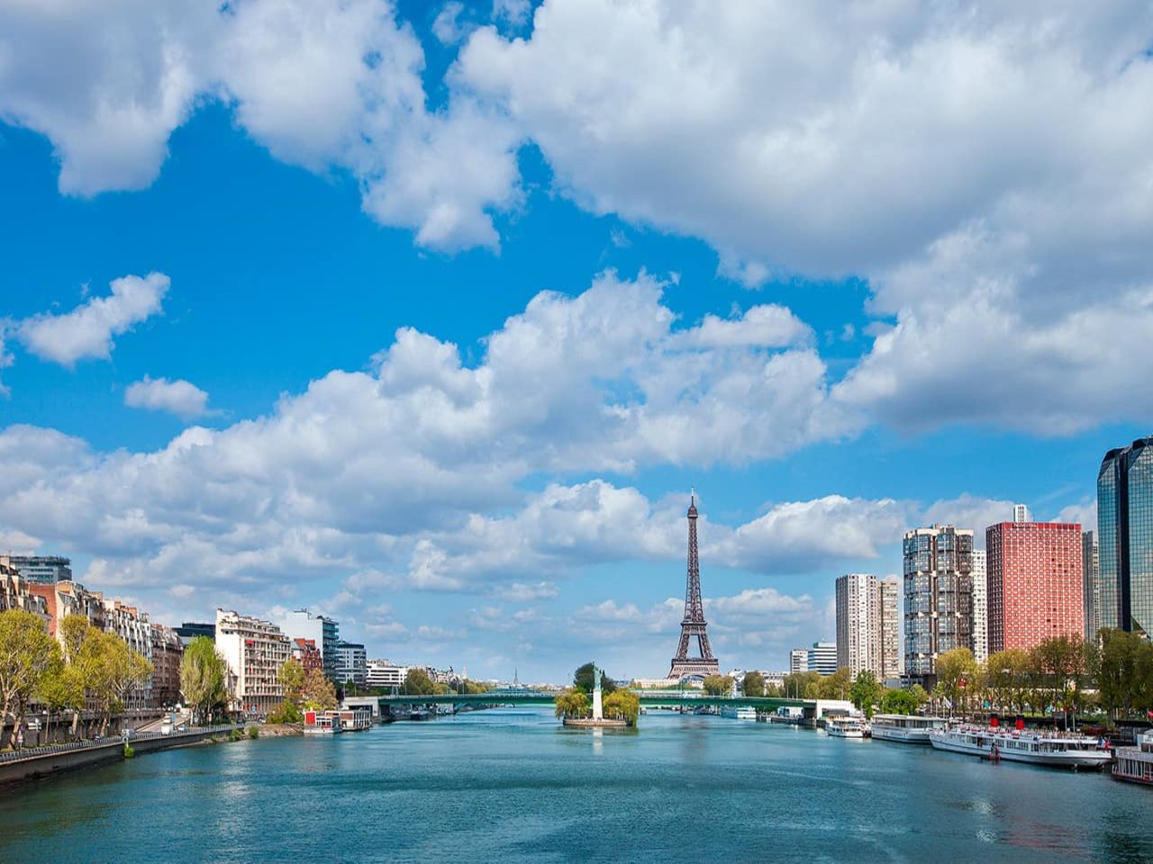 Uniworld franca paris