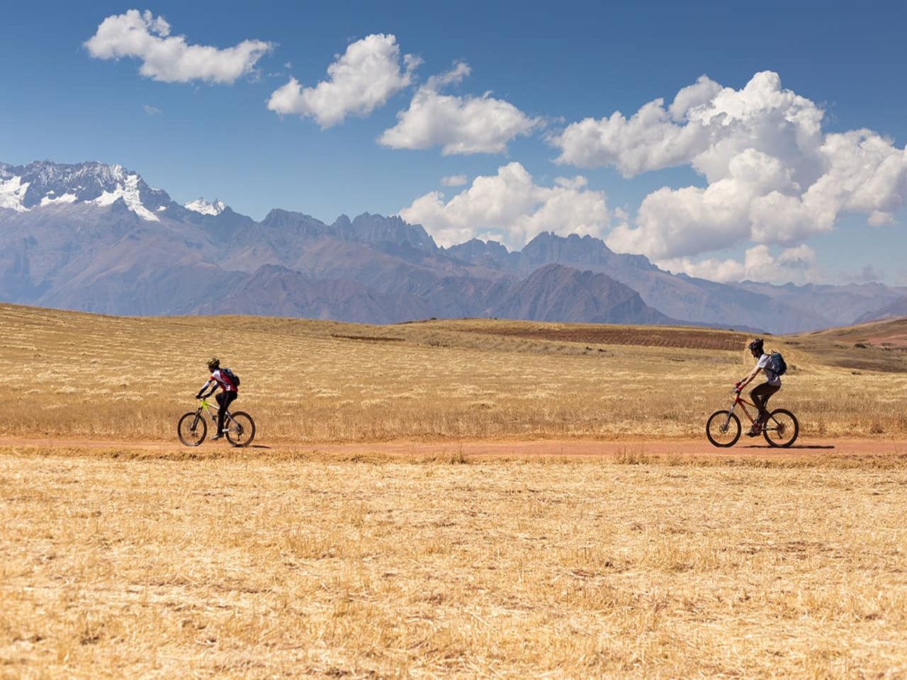 Passeios de bicicleta organizada pelo explora