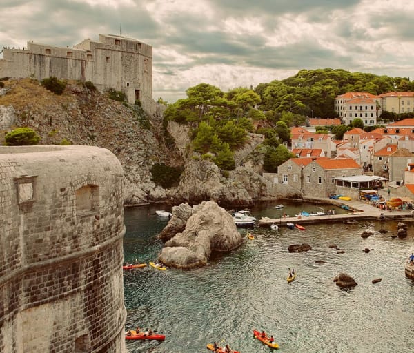 Fortaleza Lovrijenac na cidade antiga de Dubrovnik, Croáci