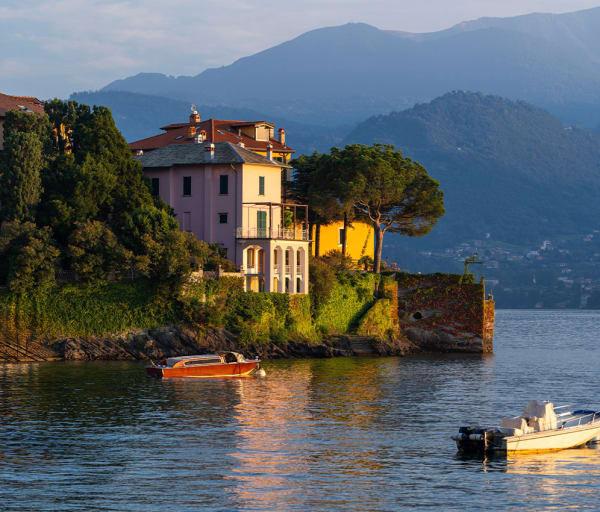 Como italia varenna water