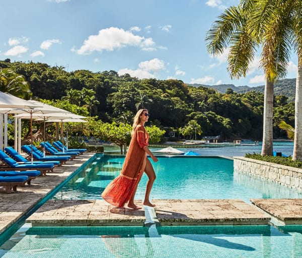 Jamaica round hill hotel and villas piscina