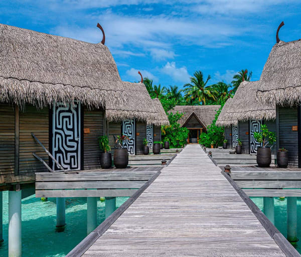 Constance moofushi spa