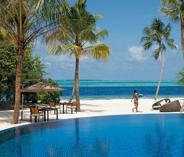Hideaway beach resort piscina