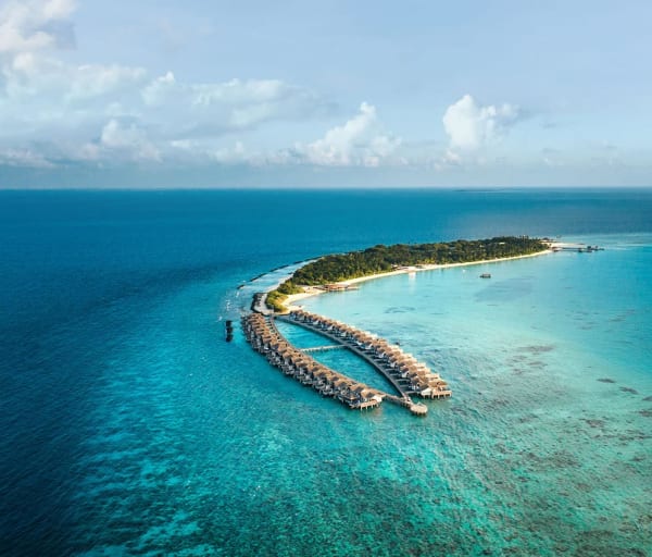 Sirru fen fushi sales maldivas aerial shot