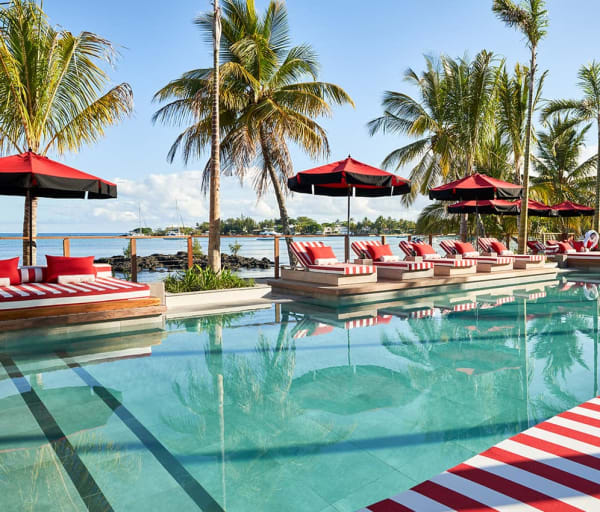 Lux grand baie beach rouge piscina