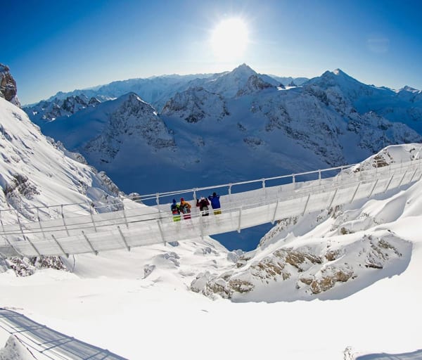 Engelberg titlis cliff walk inverno