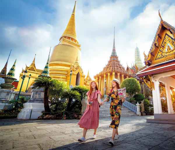 Amigas wat phra kaew bangkok