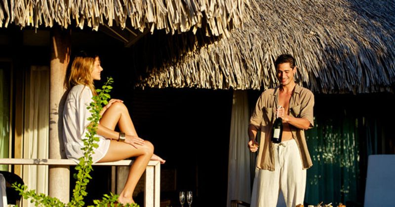 IC Moorea_Romance at sun set, photo by Tim McKenna
