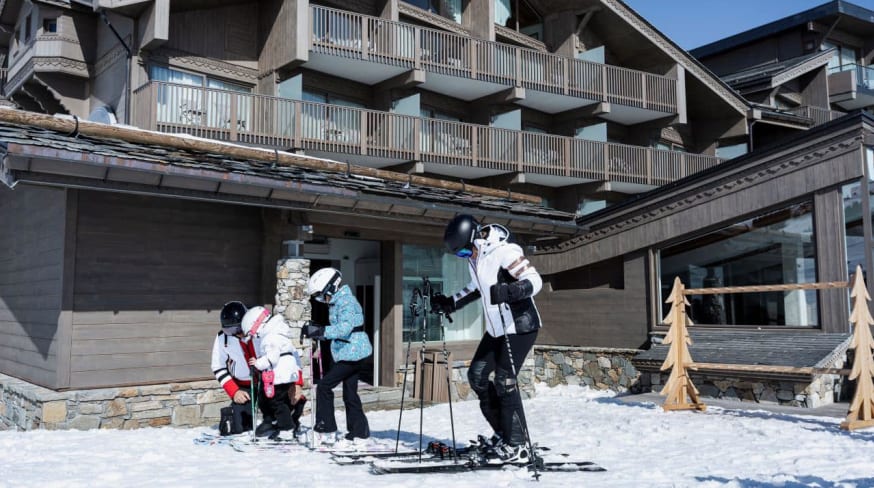 Annapurna courchevel familia esqui 1850