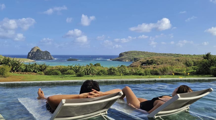 Nannai noronha piscina