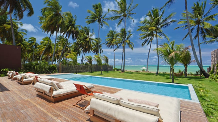 Psicina com vista para o mar origem patacho design hotel