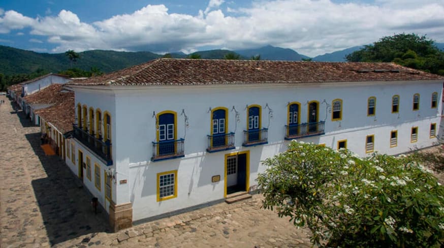 Sandi hotel j