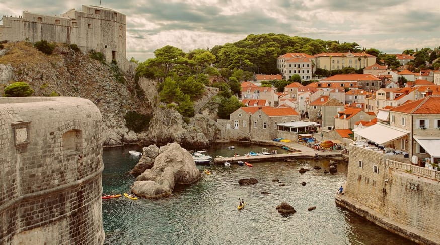 Fortaleza Lovrijenac na cidade antiga de Dubrovnik, Croáci