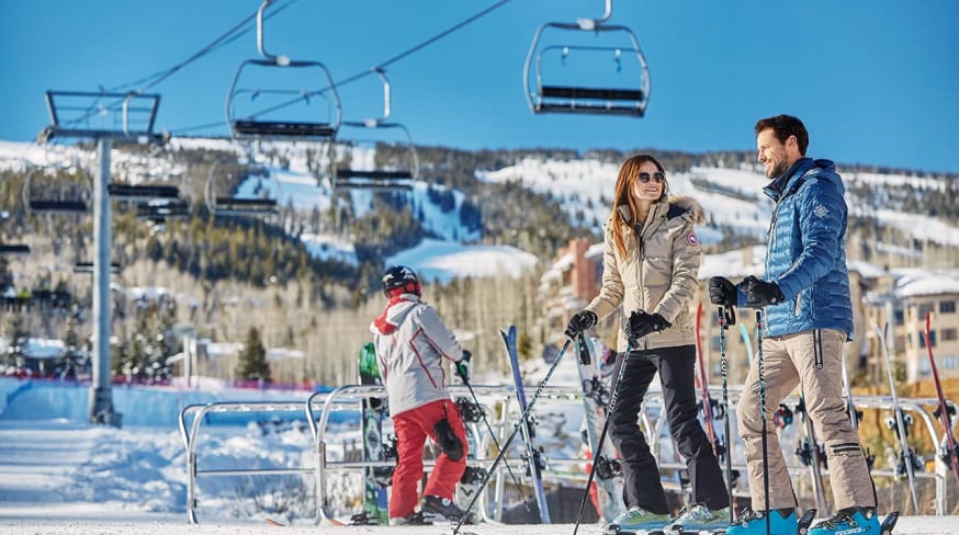 Estados unidos viceroy snowmass esquiadores casal